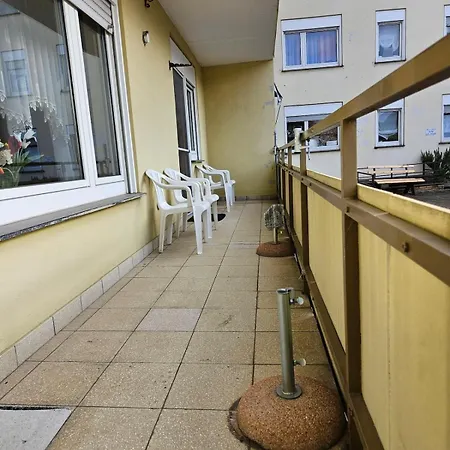 3-zimmer-wohnung Nahe Dem Zentrum Von *